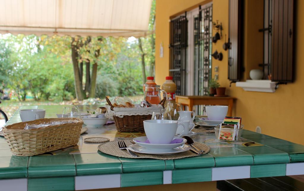 La Corte Del Cavaliere Bed & Breakfast Calderara di Reno Ngoại thất bức ảnh