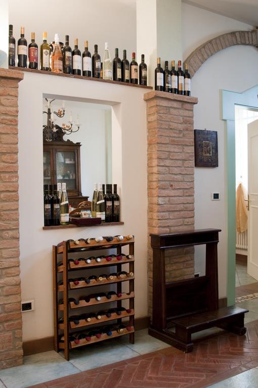 La Corte Del Cavaliere Bed & Breakfast Calderara di Reno Ngoại thất bức ảnh